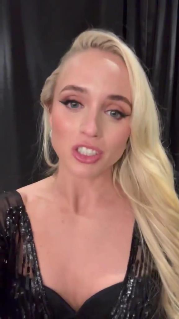 這么甜美的長相，要是不跟你說，你都不知道她也是籃球遠(yuǎn)動員