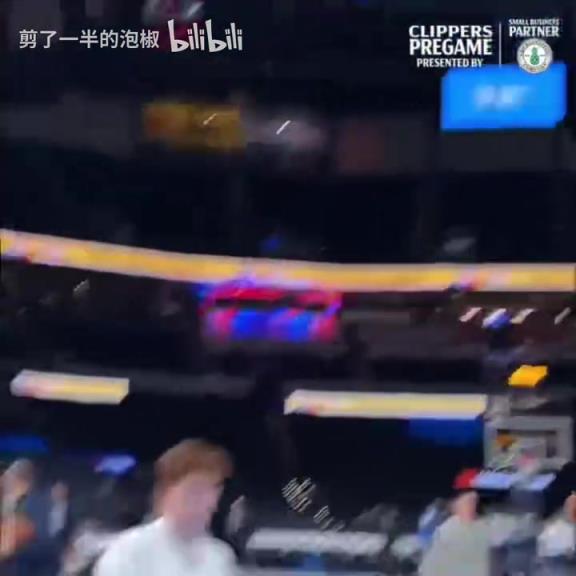 寶藏球員！你覺得小瓊斯能延續(xù)去年季后賽的亮眼表現(xiàn)嗎？