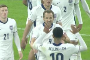 挑事？記者說(shuō)貝林不滿被換下沒(méi)與球隊(duì)?wèi)c祝進(jìn)球，實(shí)際他與凱恩擊掌